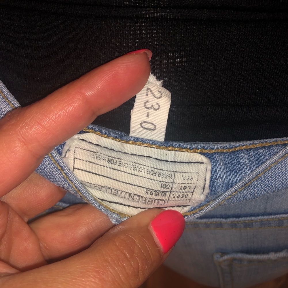 Current/Elliott Button Fly Distressed Shorts Sz 0 - image 4